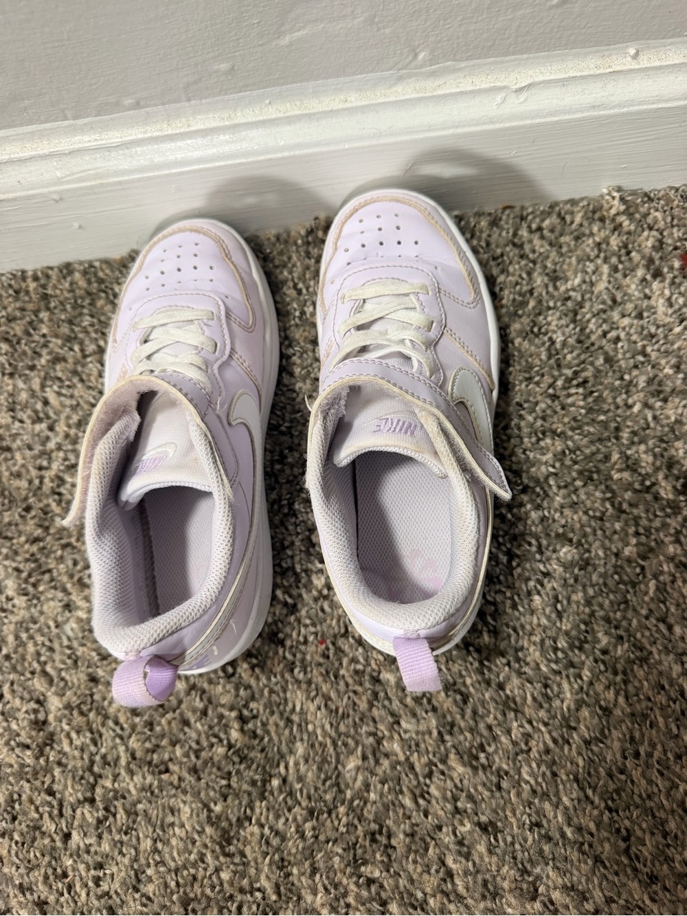 Nike Kids Lavender Low-Top Sneakers